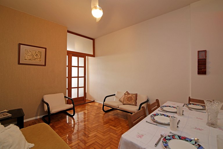 Cozy Copacabana - Conforto, Praia e Exclusividade!