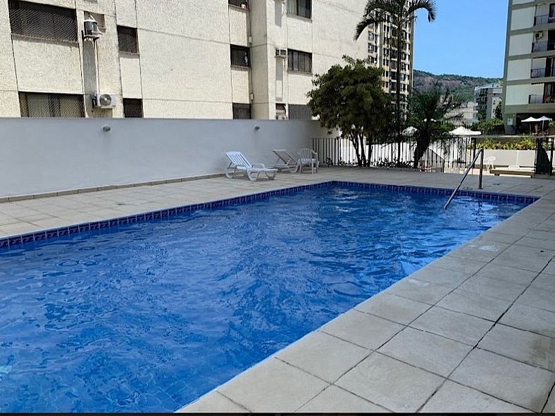 Design Botafogo: Piscina, Garagem e Luxo