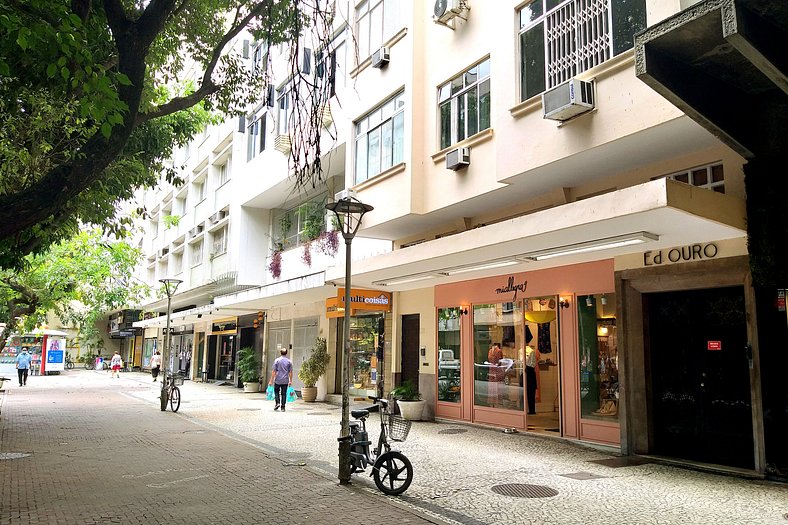 Ipanema Style - Praia, Charme e Privativo.