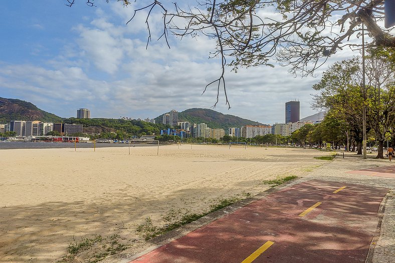 Botafogo, 4 Guests and the Sugarloaf View!