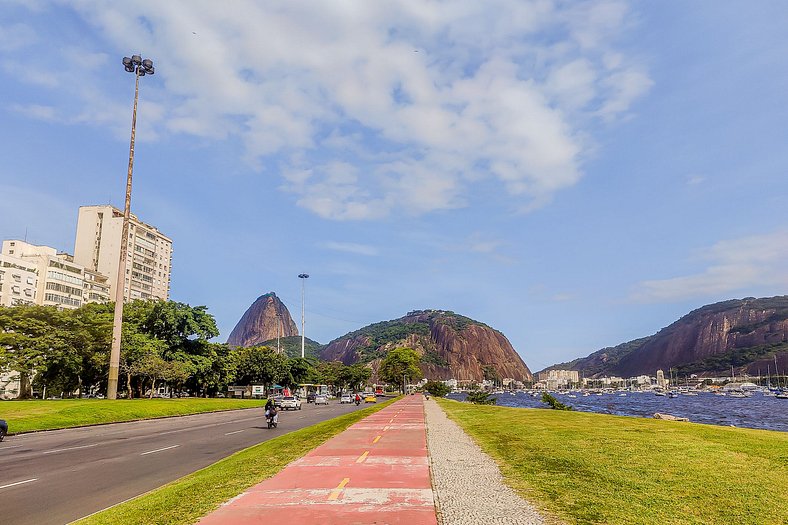 Botafogo, 4 Guests and the Sugarloaf View!