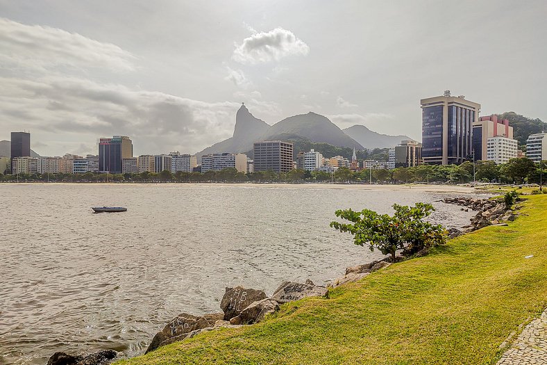 Botafogo, 4 Guests and the Sugarloaf View!