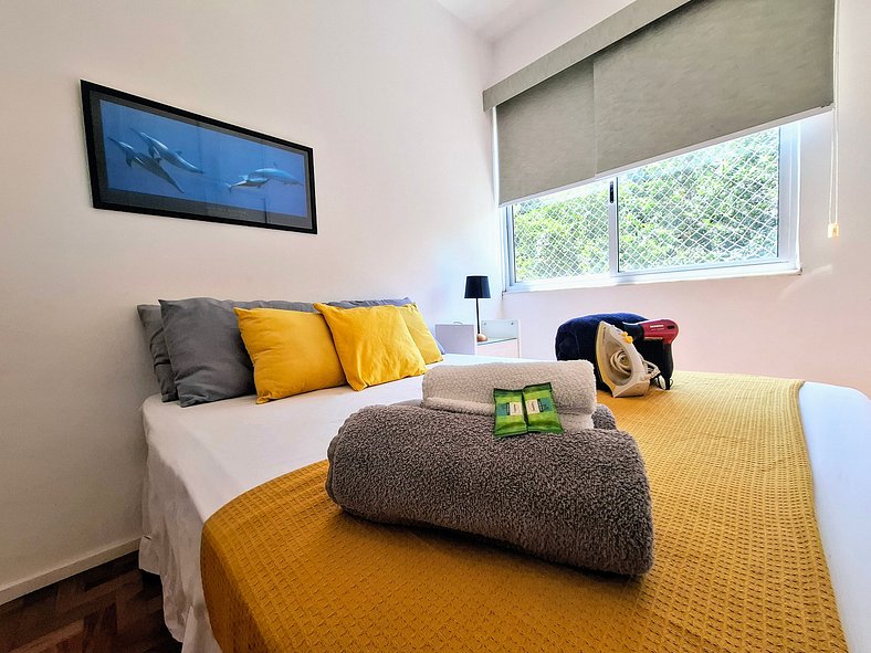 Copacabana Comfort - 5 Guests, Beach and Privacy.