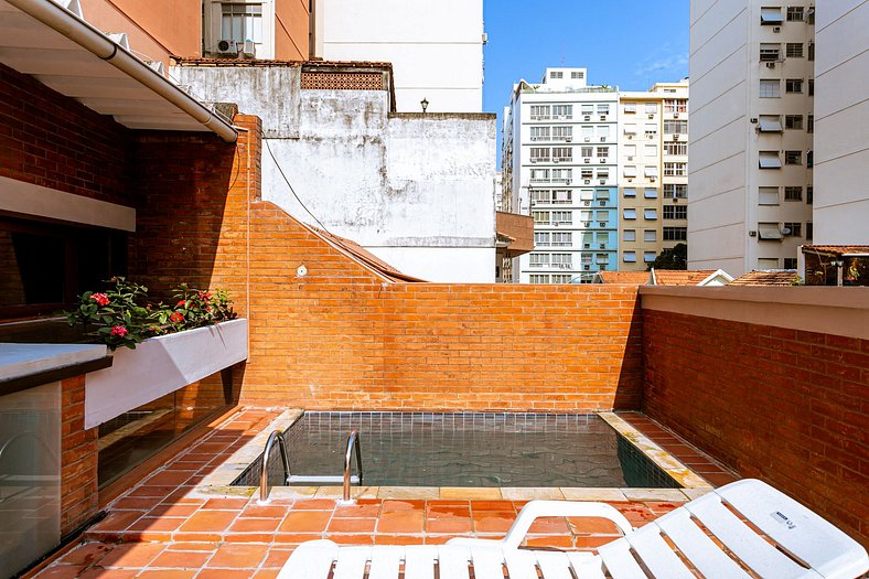 Nomad Pool - Copacabana, Privacy and Comfort